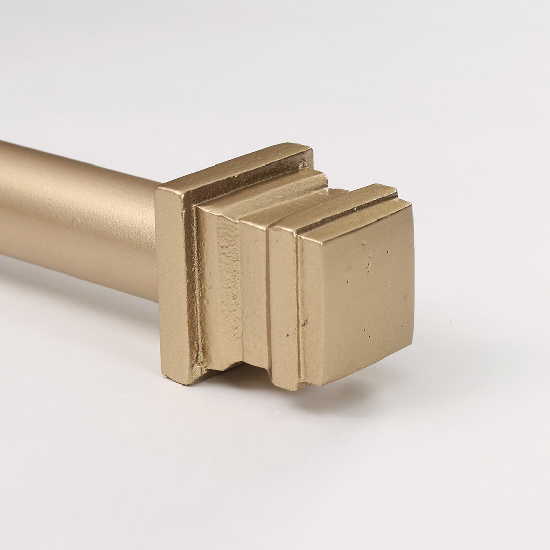 Iron Tetra Finial
